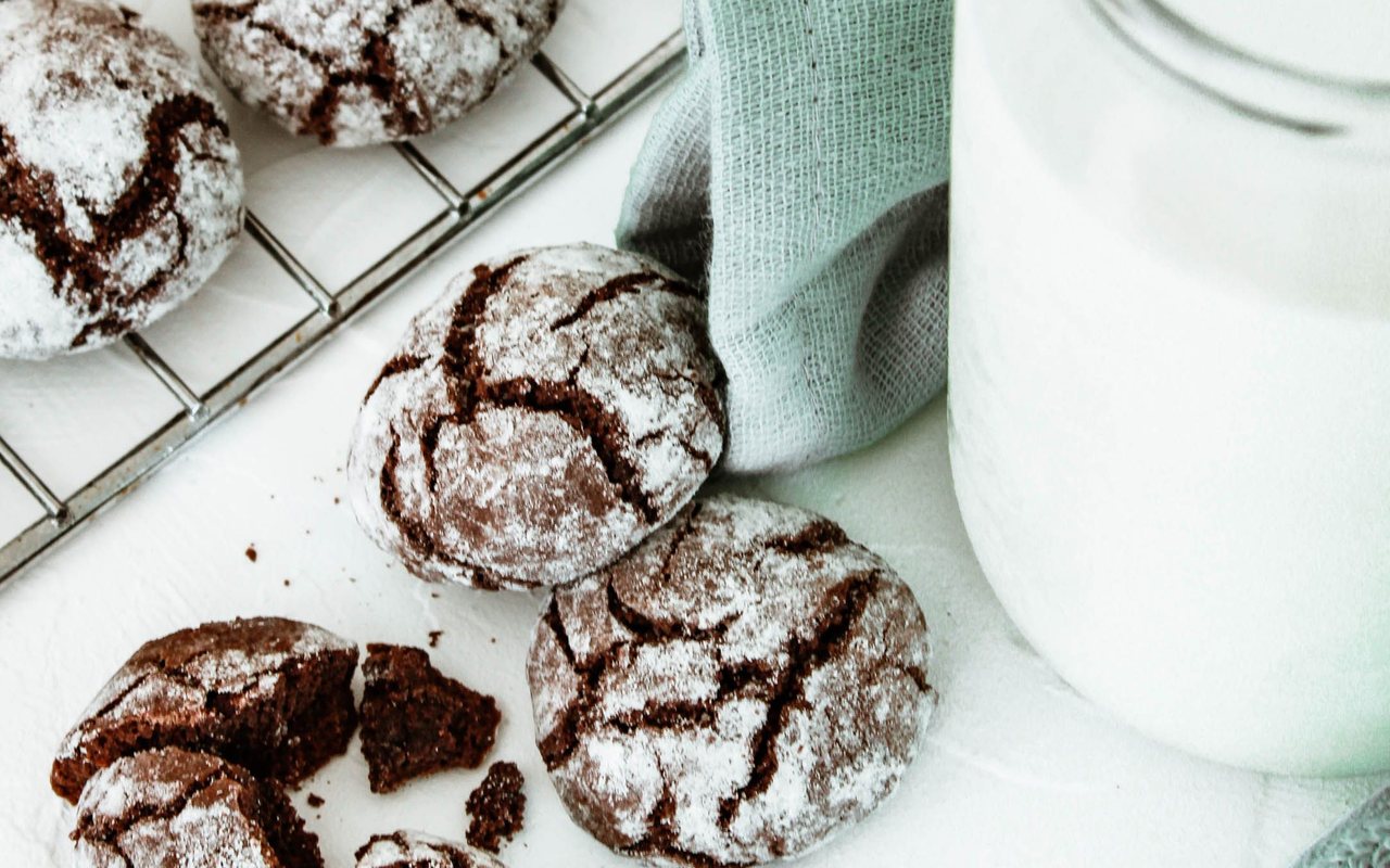Dark chocolate brownie cookies with shiny crackled tops