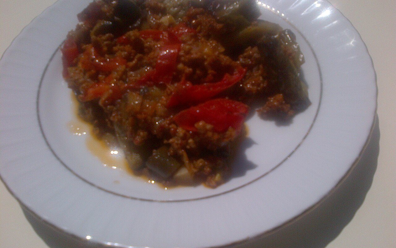 Turkish eggplant musakka with ground beef, tomato, onion, and green peppers